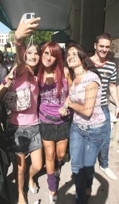 poze a10a Moderatoare&useru'lunii